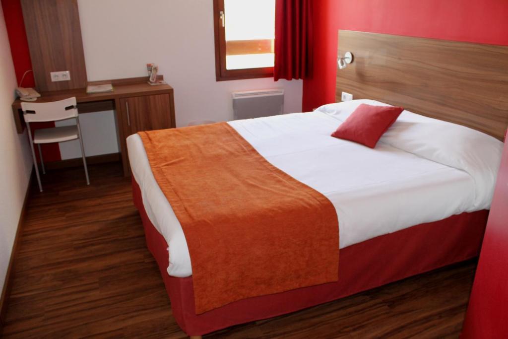 La Cle Des Champs Hotel Montmélian Kamer foto
